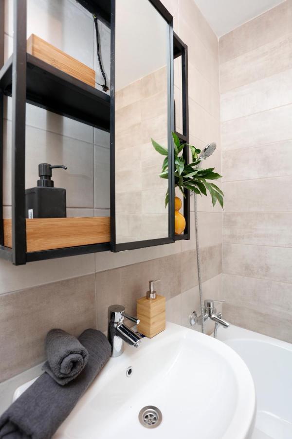 New & Cozy Studio In Ghencea + Netflix Bucureşti Eksteriør bilde