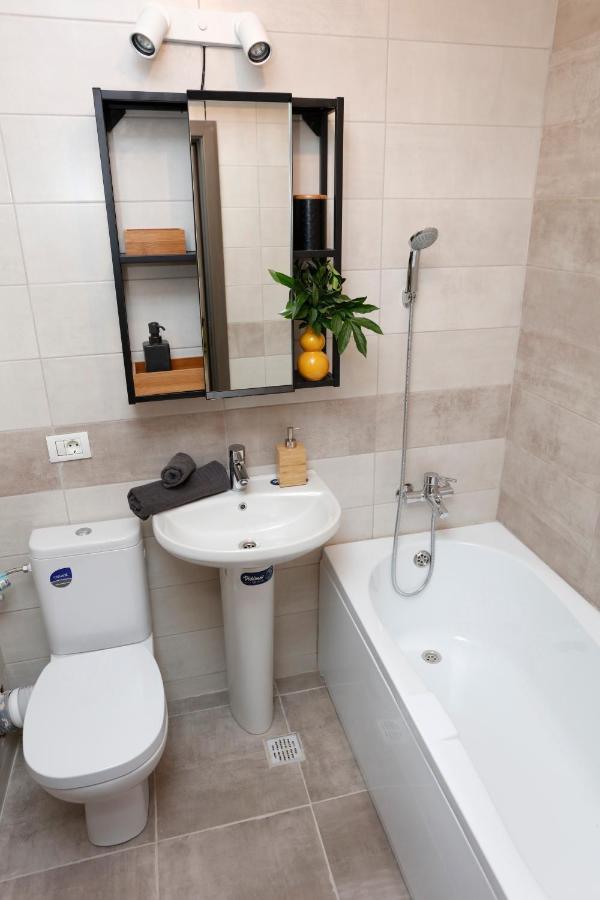 New & Cozy Studio In Ghencea + Netflix Bucureşti Eksteriør bilde